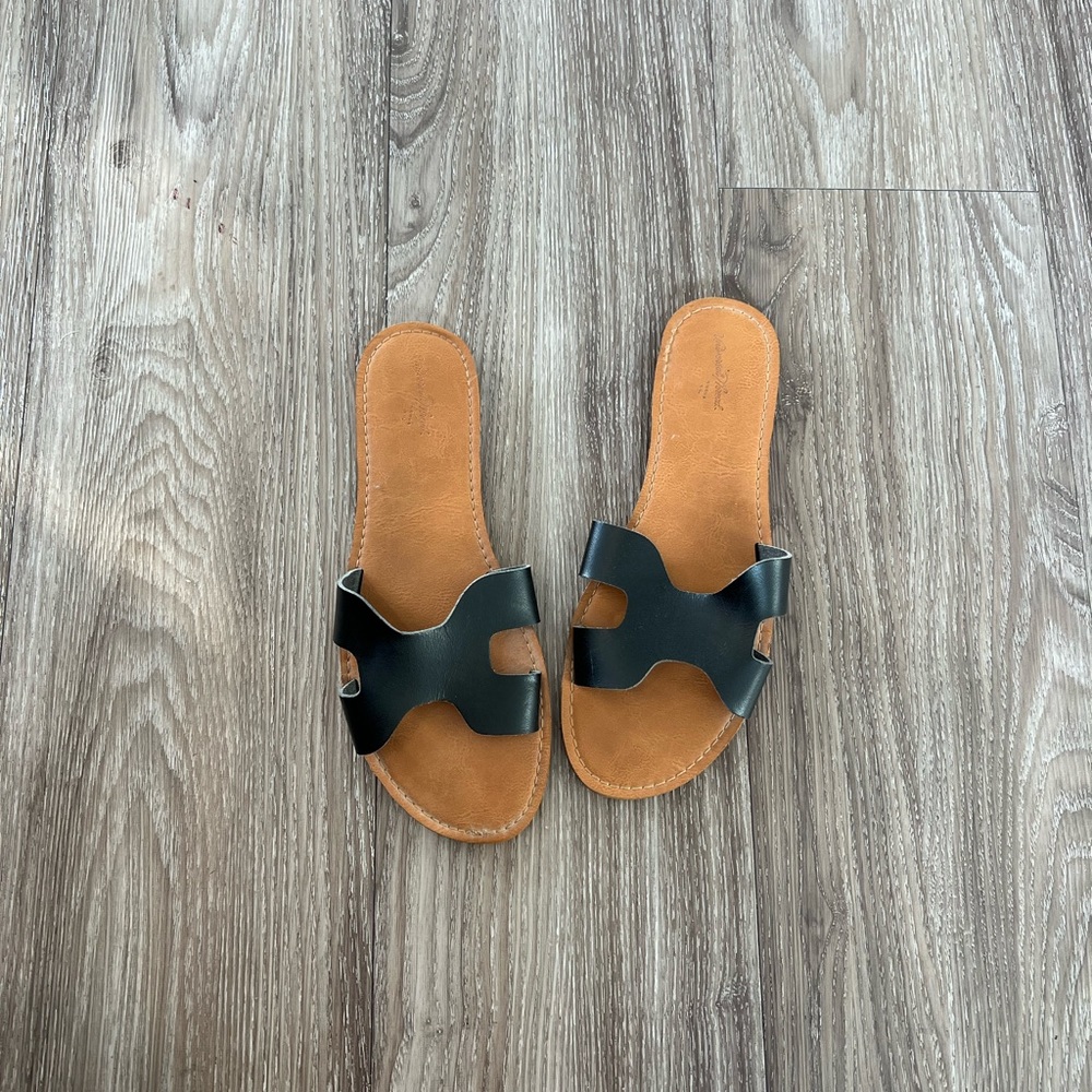 Black slides size 8
